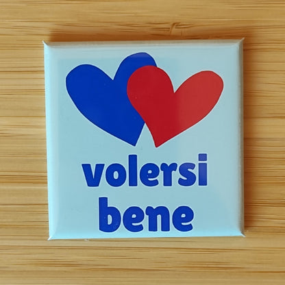 volersi bene — Calamita Pop — Carolina pop, Fahrcara — vista frontale della calamita.